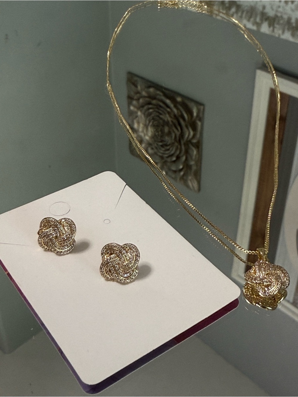 Classic Gold Knot Stud Earrings — Elegant Women's Jewelry